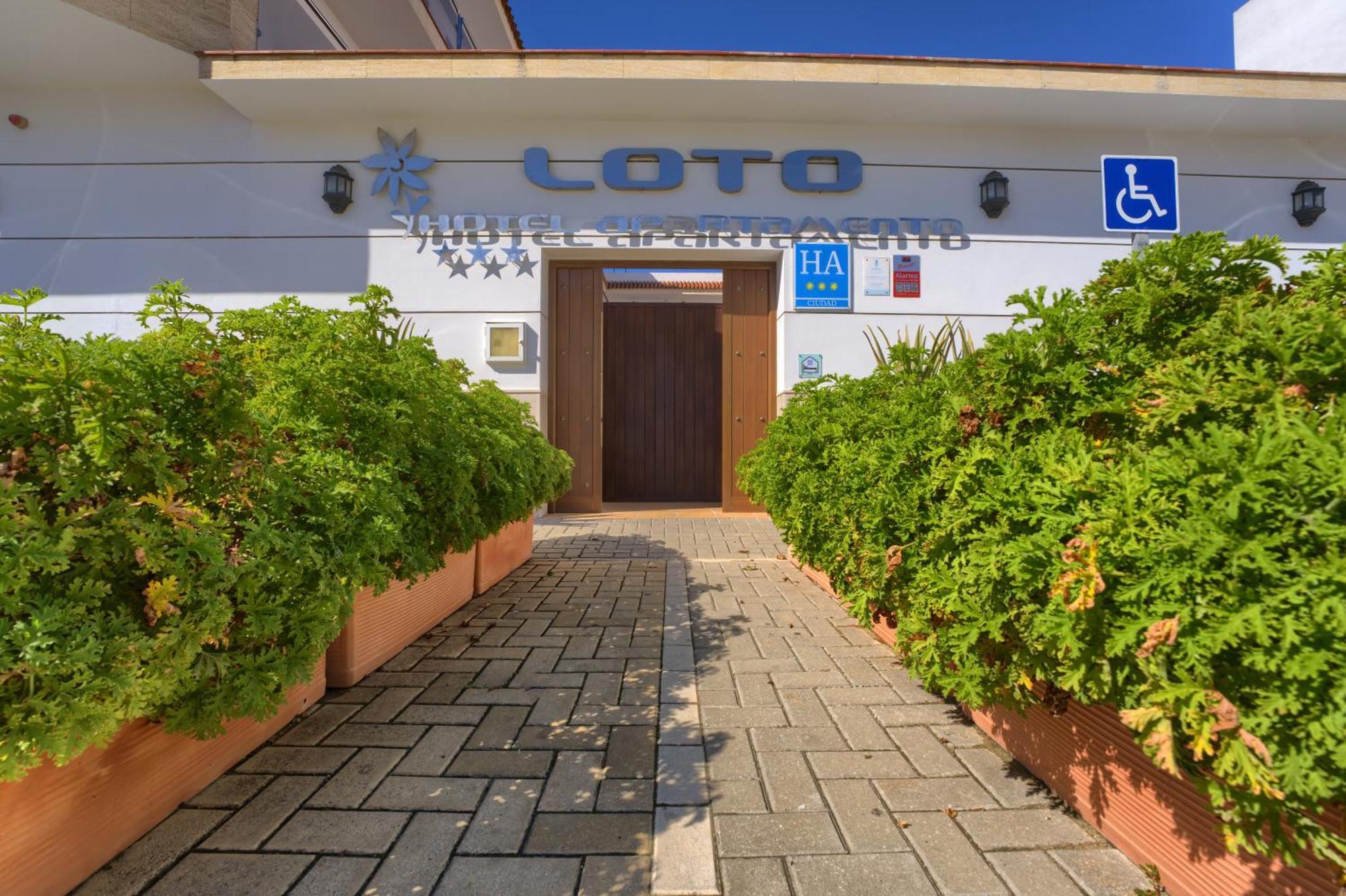 Hotel Apartamentos Loto Conil Коніль-де-ла-Фронтера Екстер'єр фото