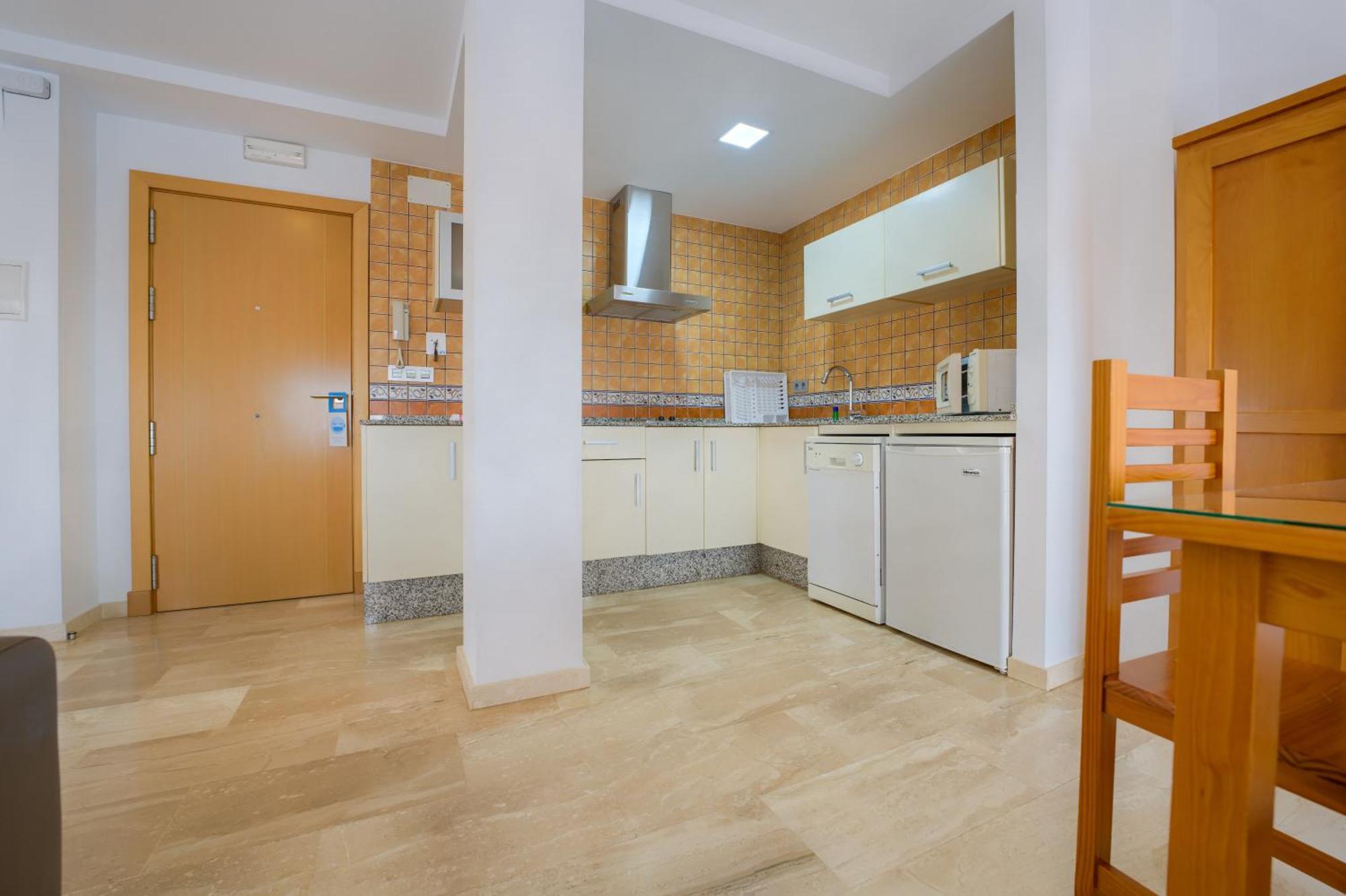 Hotel Apartamentos Loto Conil Коніль-де-ла-Фронтера Екстер'єр фото