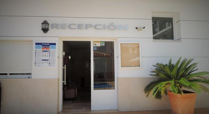 Hotel Apartamentos Loto Conil Коніль-де-ла-Фронтера Екстер'єр фото