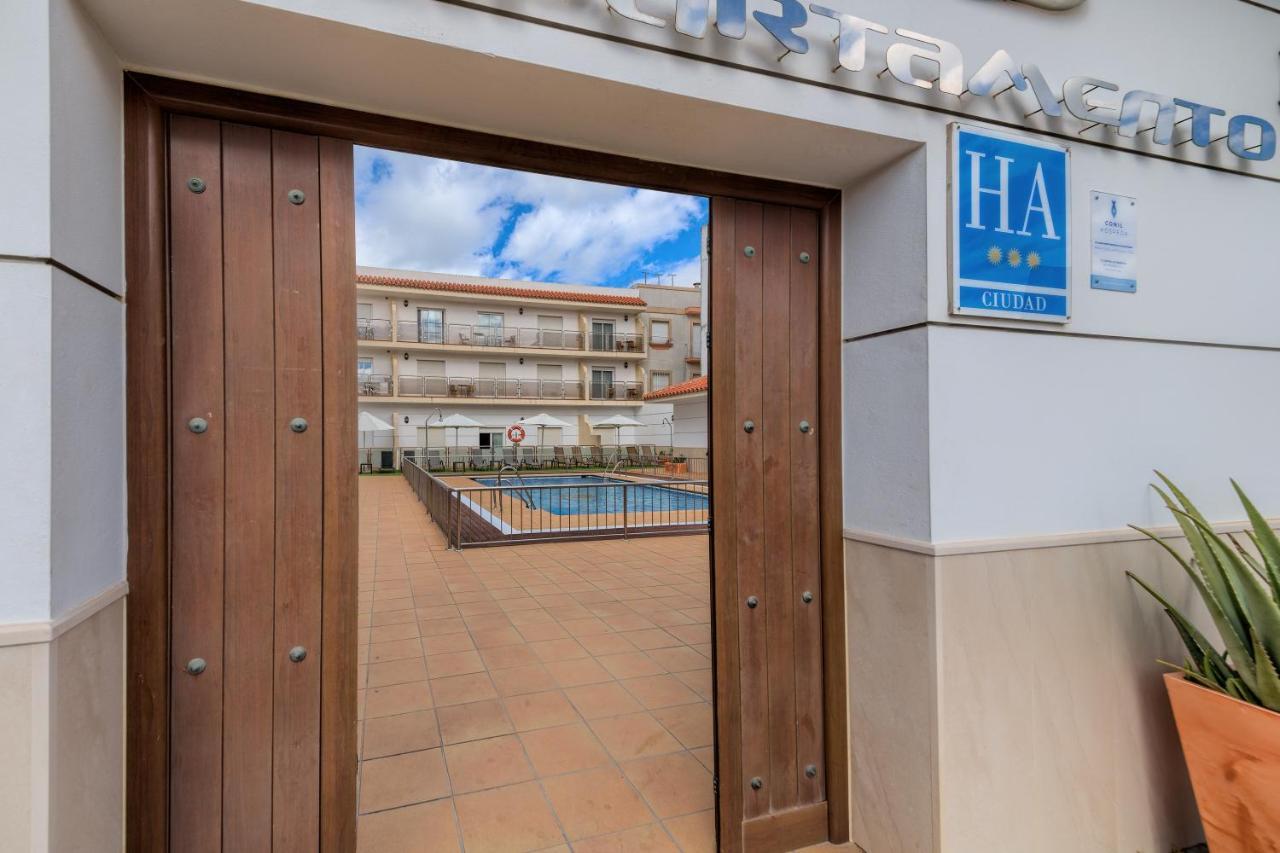 Hotel Apartamentos Loto Conil Коніль-де-ла-Фронтера Екстер'єр фото